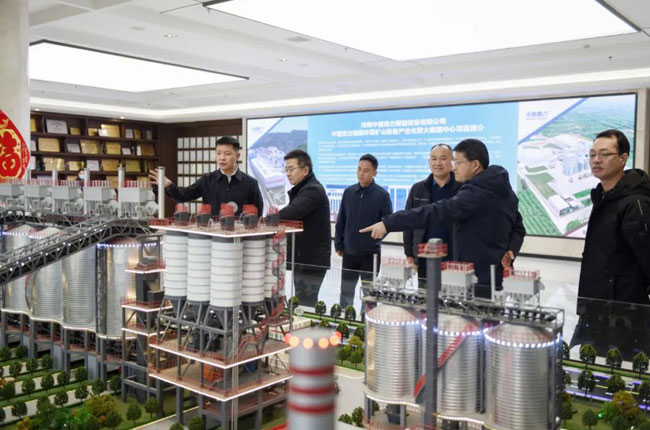 �������L(zh��ng)����������F(tu��n)�W�R���u(y��)�������^����