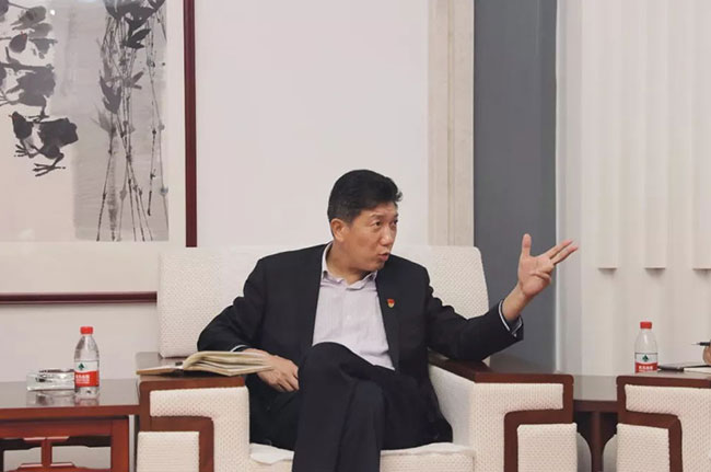 衛(wèi)輝市委書記梁常運(yùn)等導(dǎo)考察調(diào)研中譽(yù)鼎力智能礦山管理系統(tǒng)應(yīng)用情況