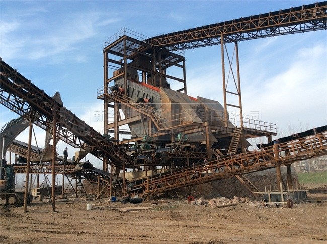 安徽池州青陽(yáng)縣鼎力為其承建環(huán)保的砂石生產(chǎn)線現(xiàn)場(chǎng)