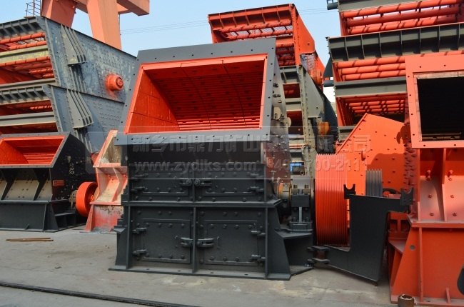 錘式破碎機(jī)