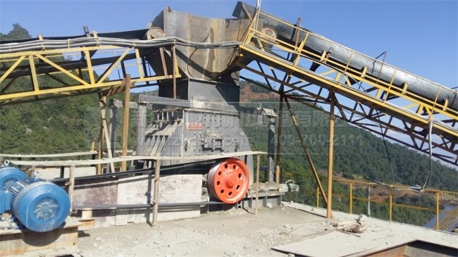 采石場(chǎng)破碎設(shè)備