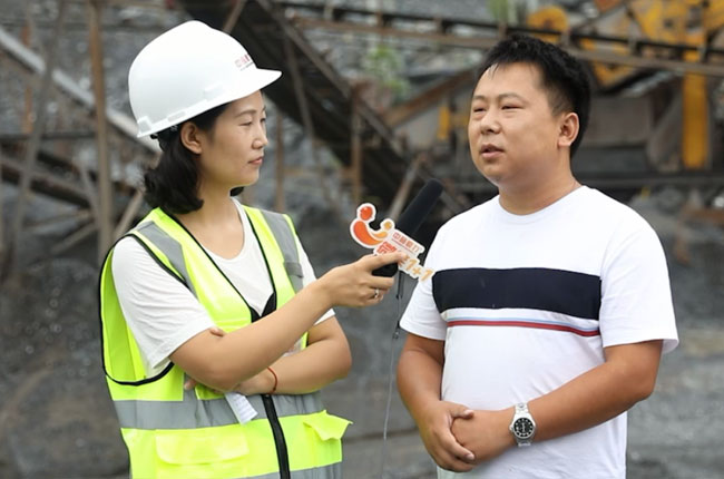 ���ϼ��P�˶��r�²�ʯ��(ch��ng)�ǿ�