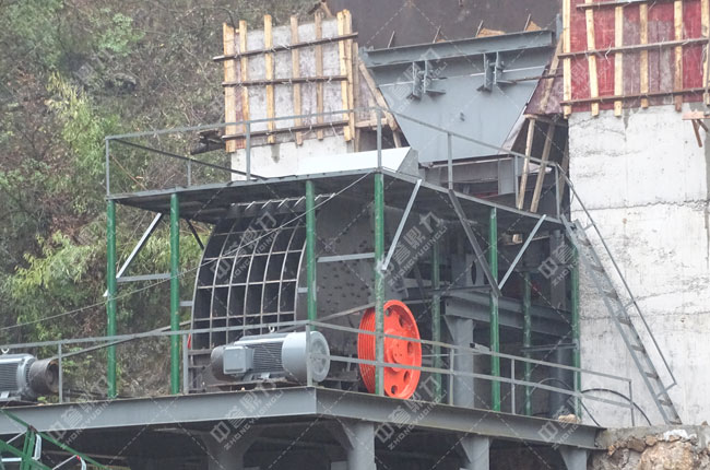 ����ʡ�˲������w�hˮĥϪ�V�I(y��)�r(sh��)�a(ch��n)800��ɰʯ���a(ch��n)��