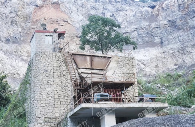 石料生產(chǎn)線近景