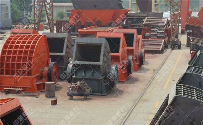 時(shí)產(chǎn)100噸左右的破碎機(jī)