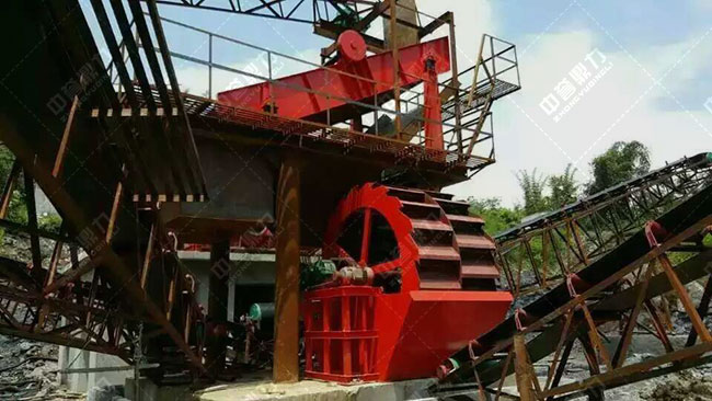 輪斗洗石機現(xiàn)場