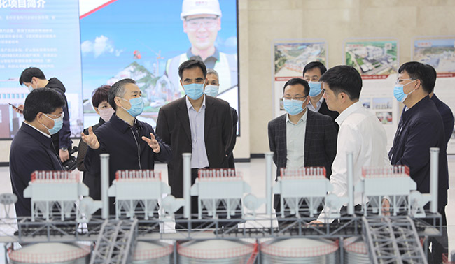 新鄉(xiāng)市副市長王占波蒞臨中譽鼎力視察調(diào)研