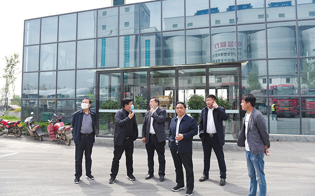 平頂山市石龍區(qū)考察團蒞臨中譽鼎力調(diào)研