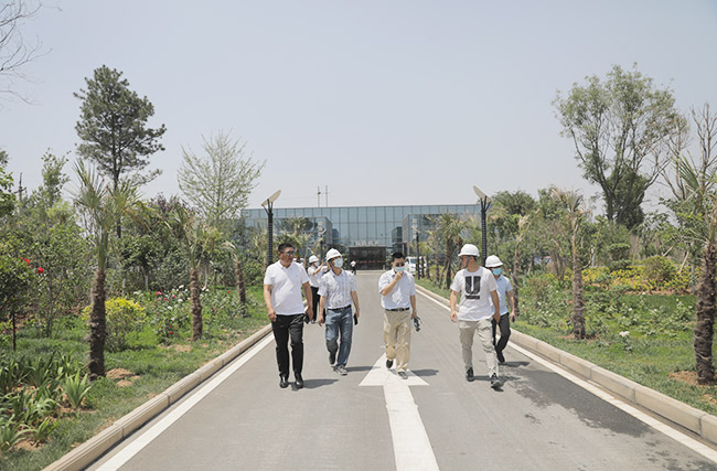 華潤(rùn)水泥高管蒞臨中譽(yù)鼎力參觀考察