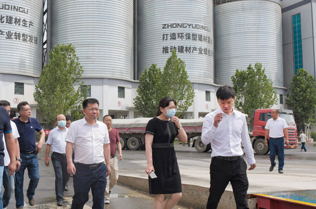 ������Ѩ�п���F�W�R���u�����{(di��o)��